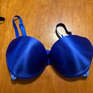 Frederick's Of Hollywood Push-Up Bra Incredible Cleavage‎ Size 34DD